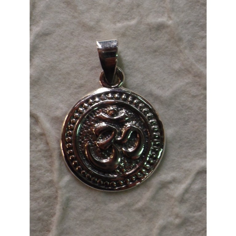 Pendentif rond Aum