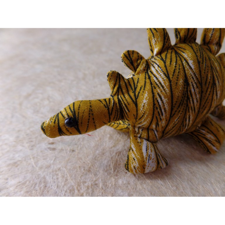 Ani thaï stégosaurus 2