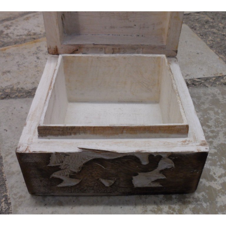 Boite carrée en bois éléphant