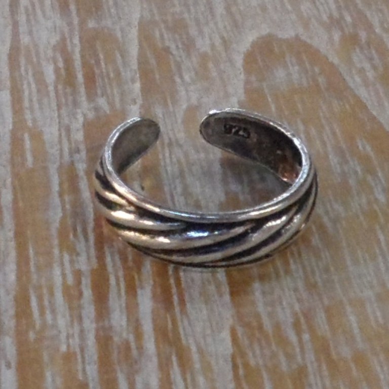 Bague de pied oblika