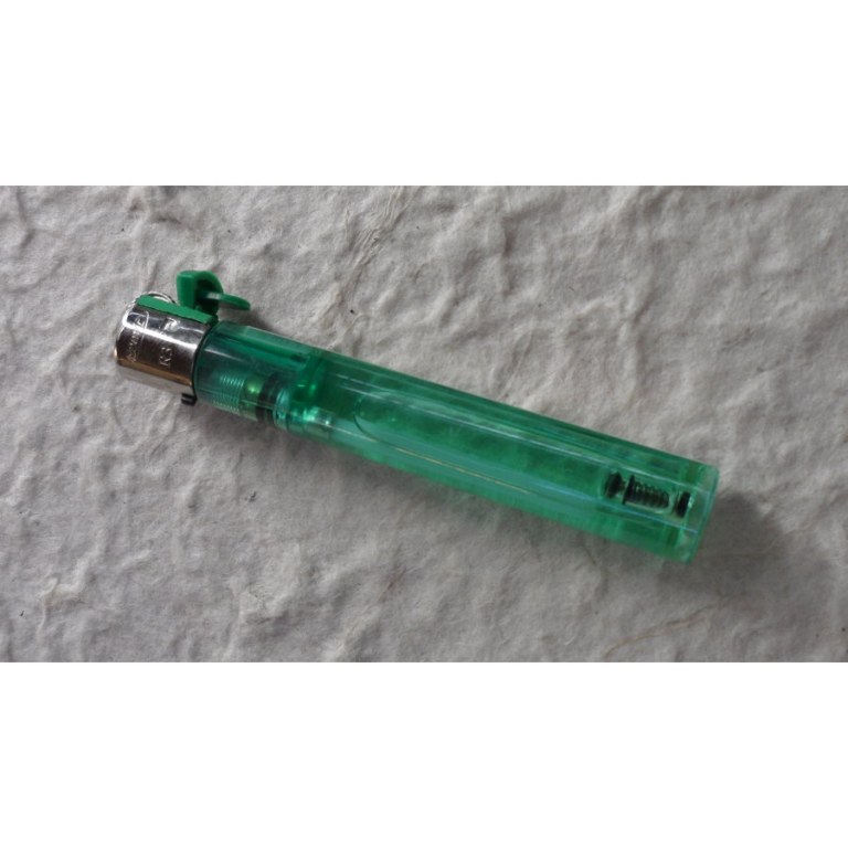 Briquet jetable tube vert