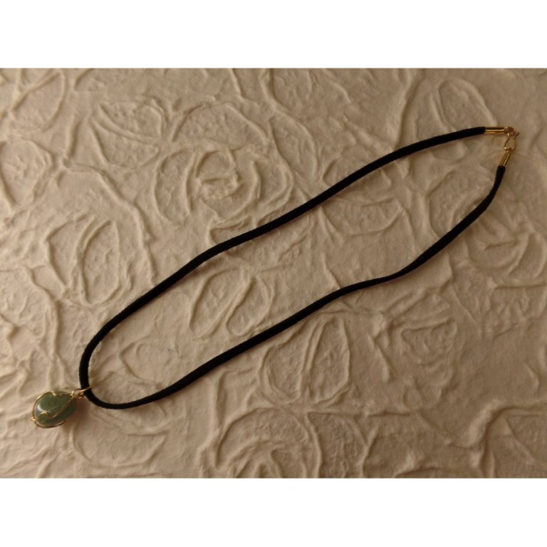 Collier cordon pendentif jade