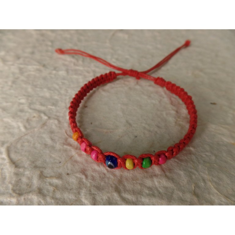 Bracelet rouge oeil