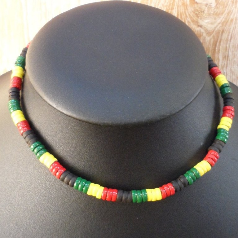 Collier surf rasta