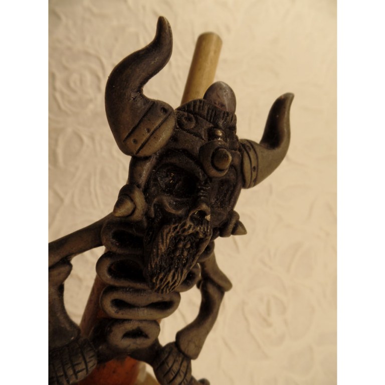 Pipe squelette au casque viking 
