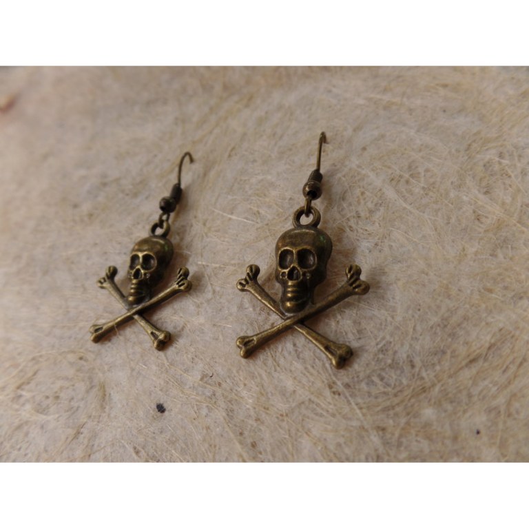 Boucles d'oreilles petit crâne et tibias