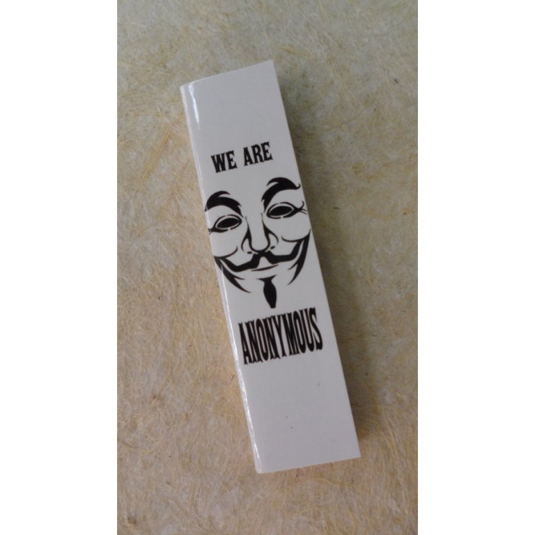 Feuilles slim we are Anonymous