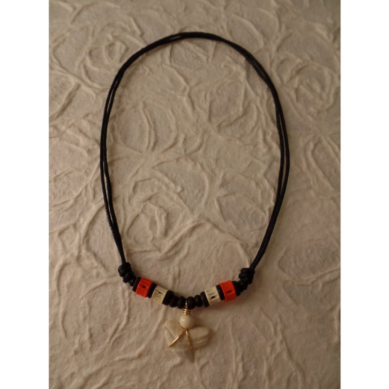 Collier St Leu dent de requin tigre 4 perles os blanc/orange