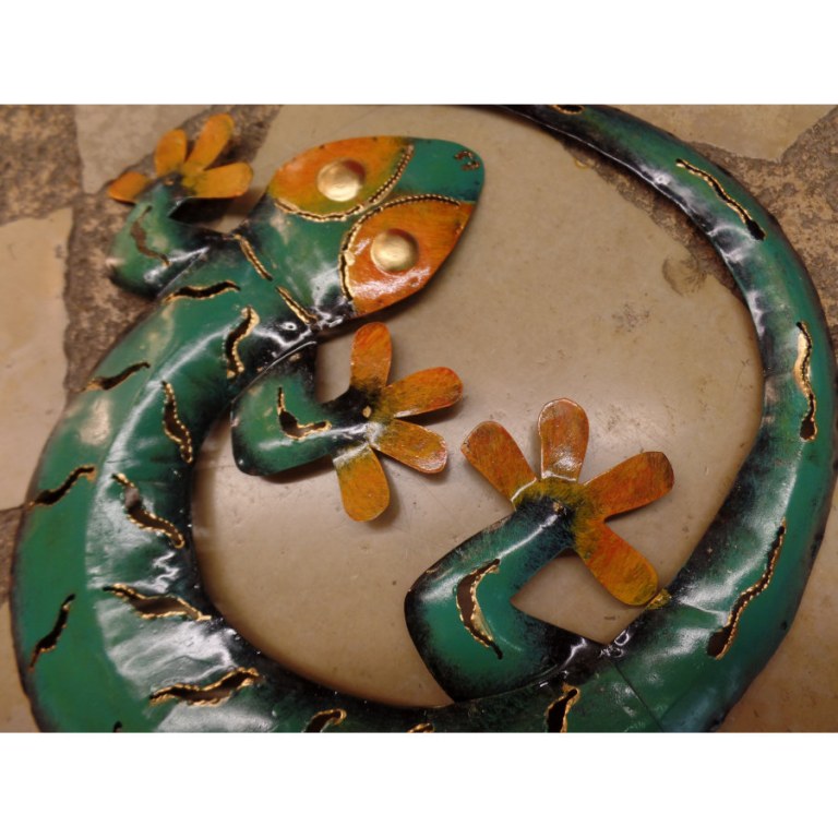 Gecko en rond turquoise et orange