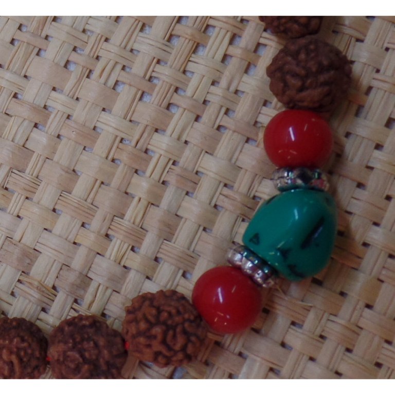 Bracelet mala 22 perles rudraksha/corail/turquoise 2