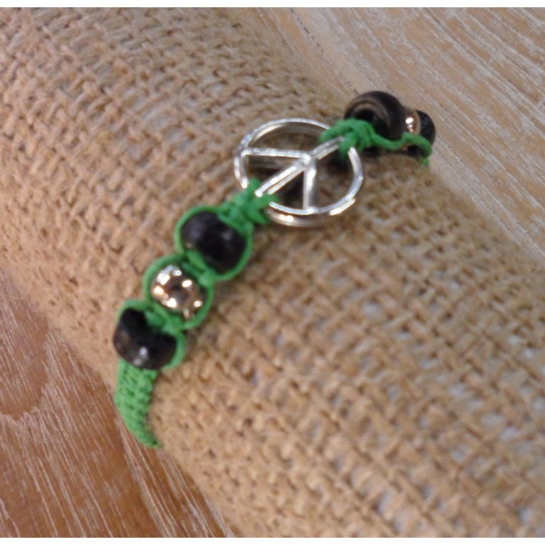 Bracelet macramé vert peace and love 