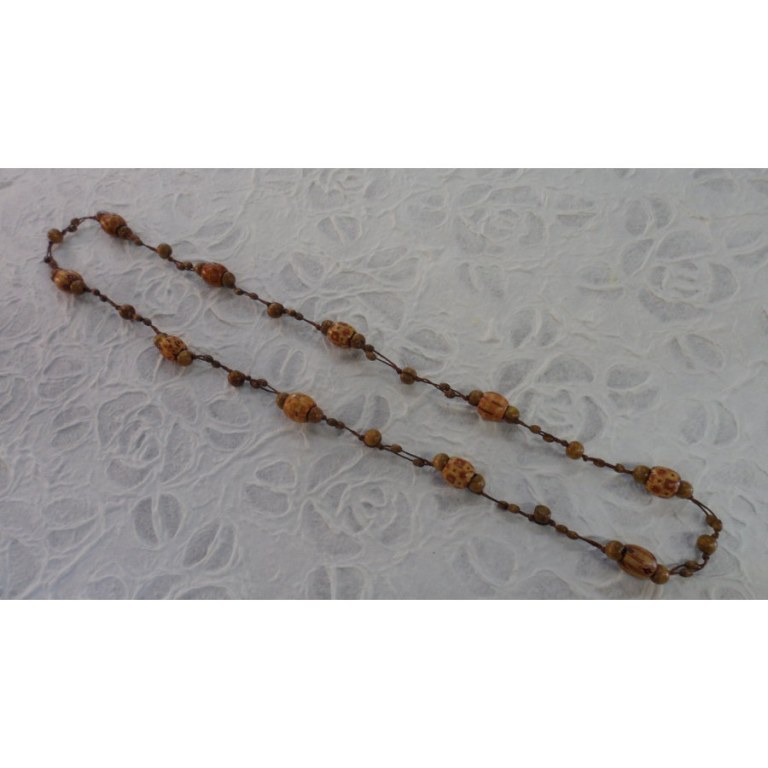 Collier perles madera foncé