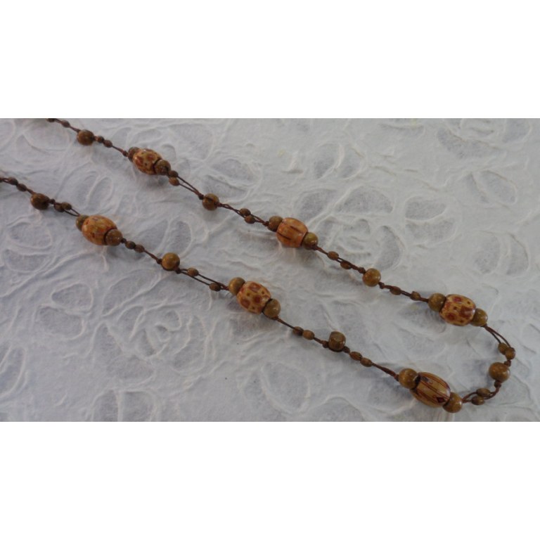 Collier perles madera foncé