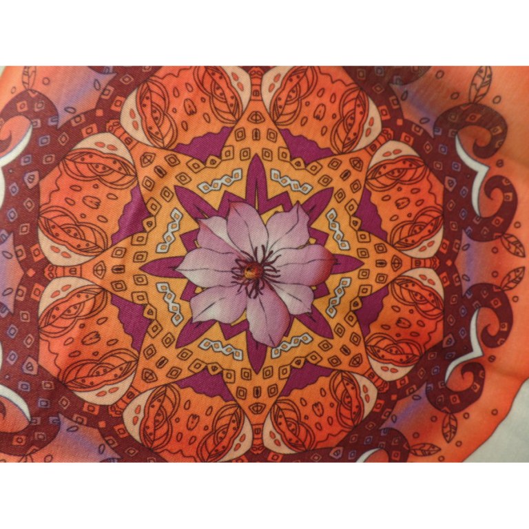 Débardeur mandala fleuri