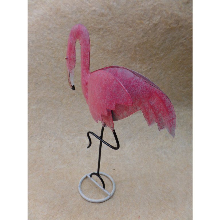 Flamand rose en métal