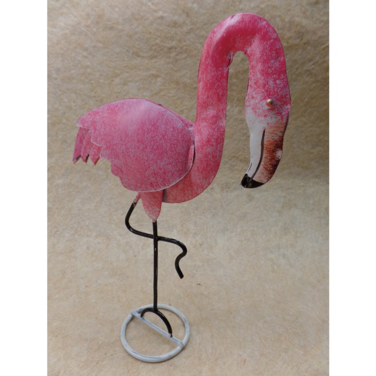 Flamand rose en métal