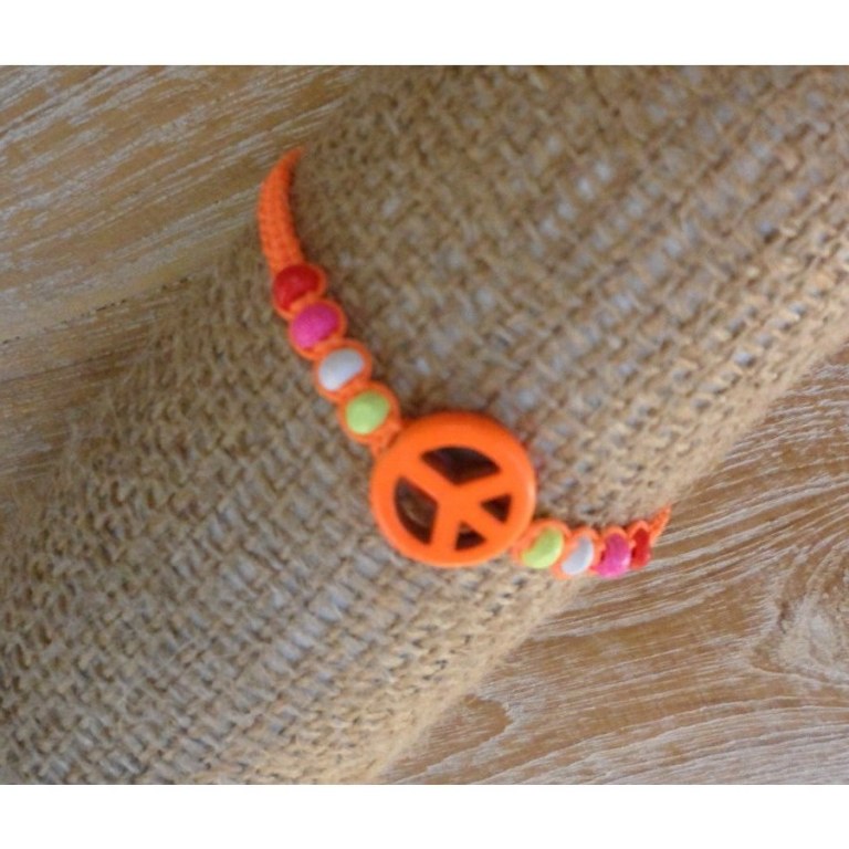 Bracelet macramé peace and love orange fluo