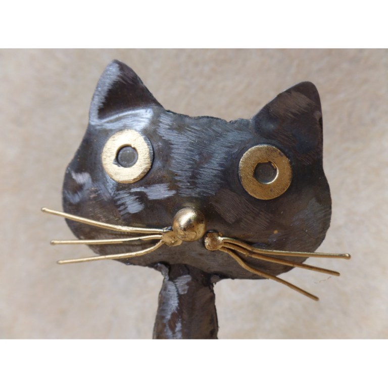 Statuette en métal petit chat gris