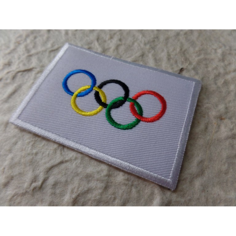 Ecusson drapeau jeux olympiques