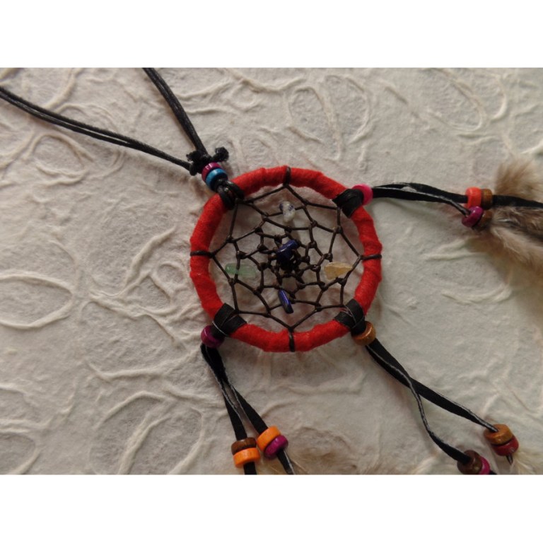 Collier dreamcatcher rouge Kaws