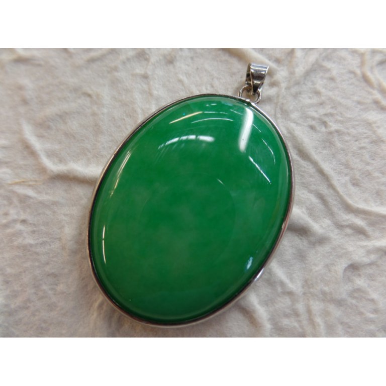 Cabochon jade vert vif