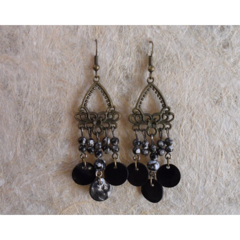 Pendants d'oreilles noires Anchali