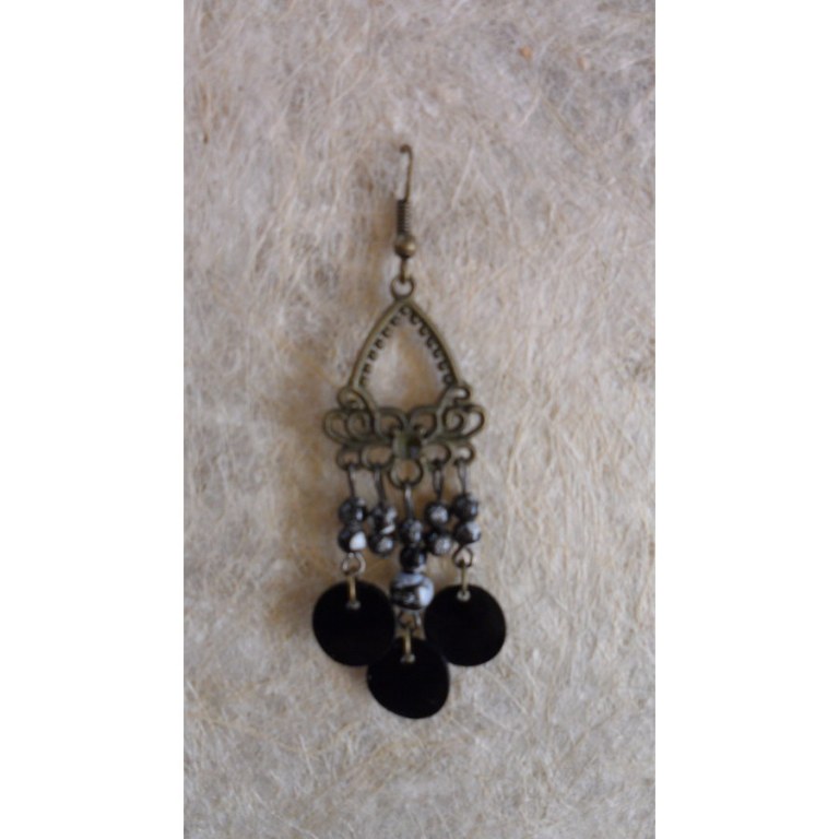 Pendants d'oreilles noires Anchali