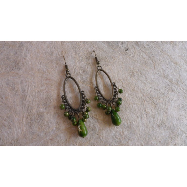 Pendants d'oreilles verts busuba