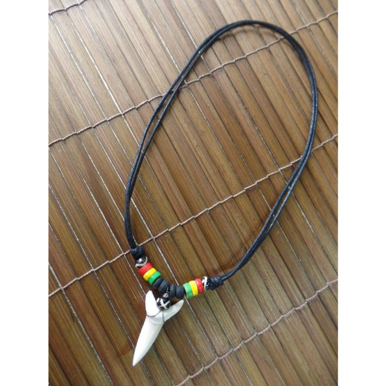 Collier rasta 4 couleurs dent de requin mako 