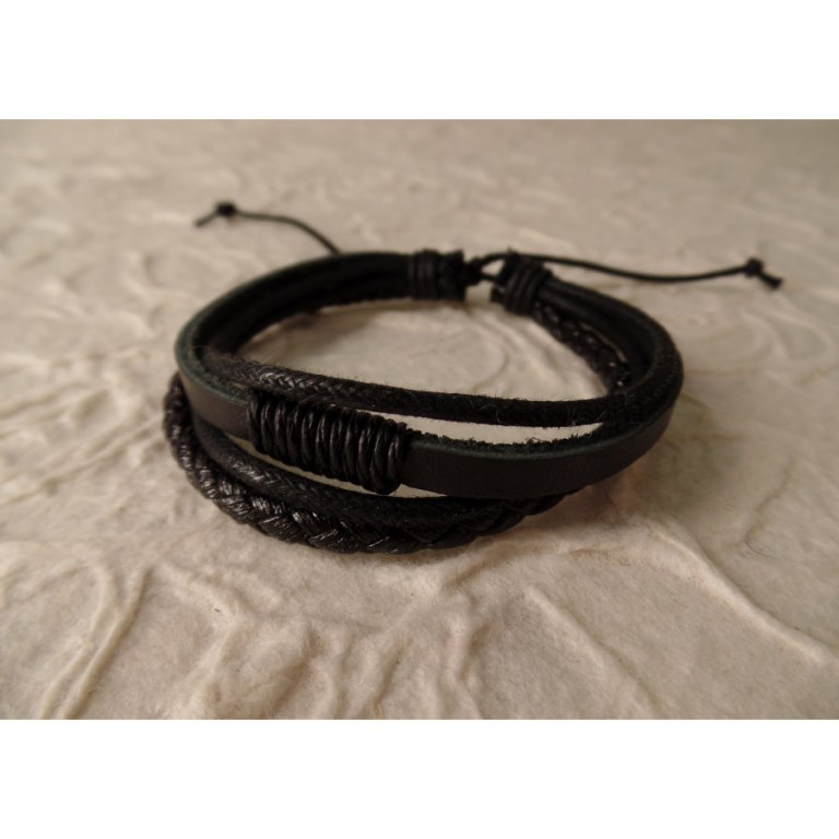 Bracelet multirangs cuir noir