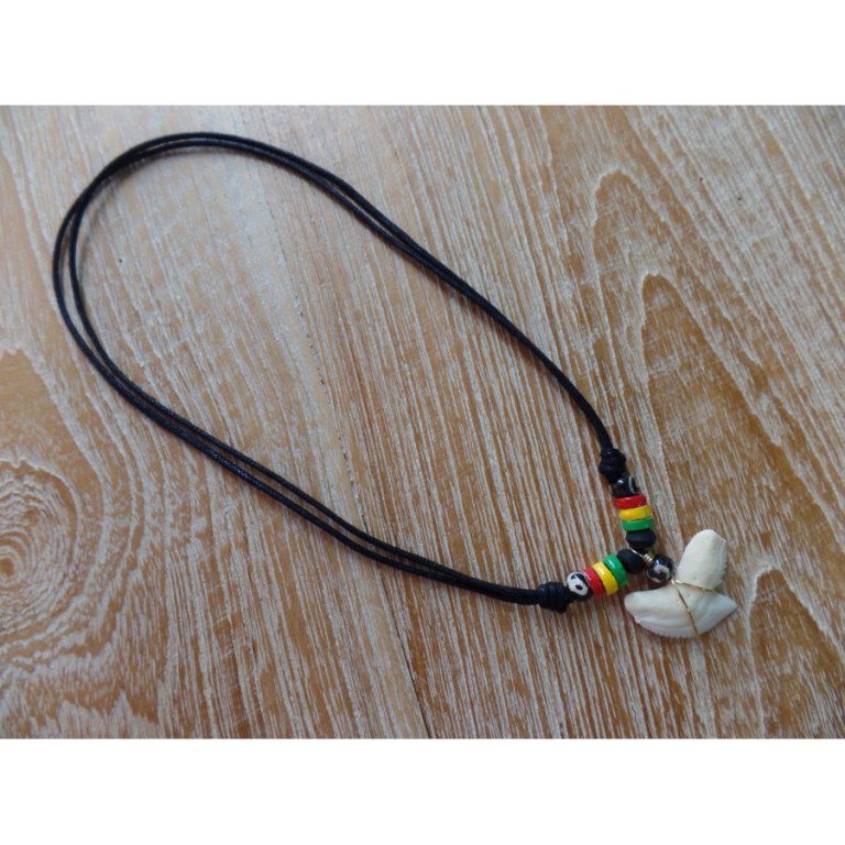 Collier rasta medewi