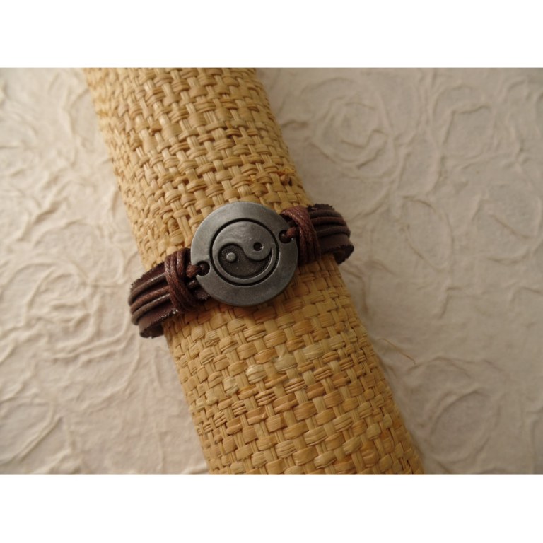 Bracelet en cuir motif yin yang
