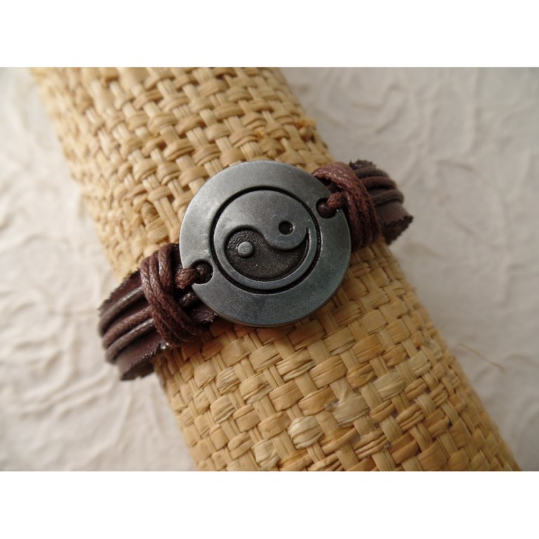 Bracelet en cuir motif yin yang