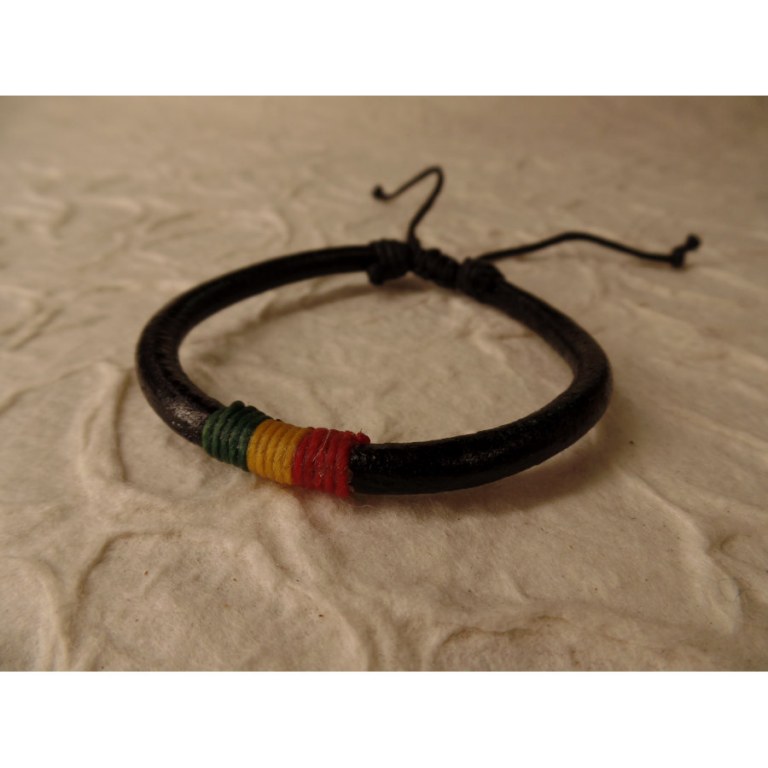 Bracelet rond en cuir noir rasta