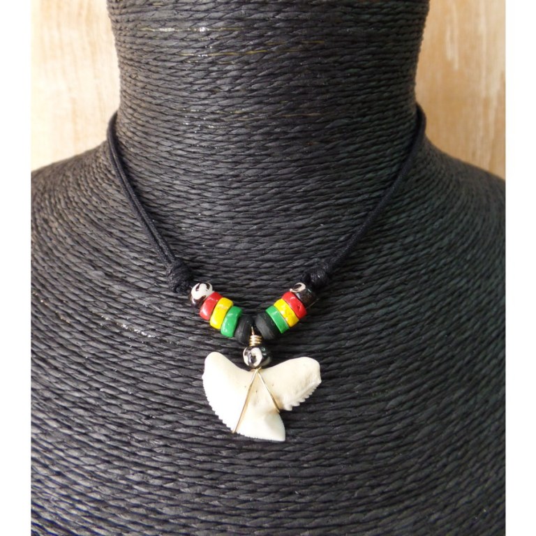 Collier rasta medewi