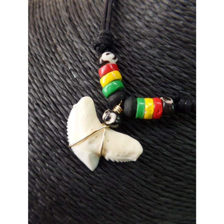 Collier rasta medewi