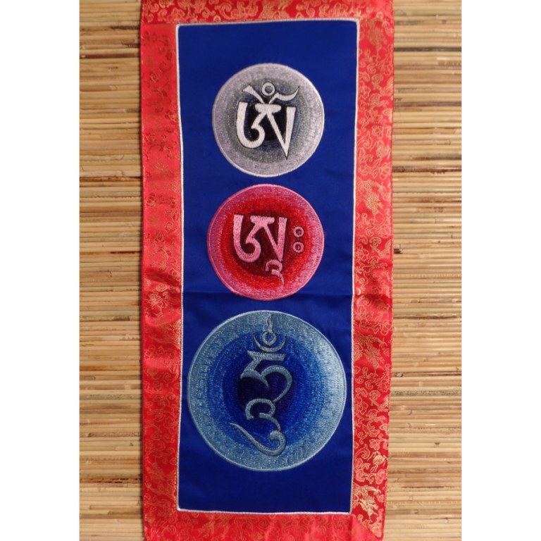 Tanka mantra Om Ah Houng