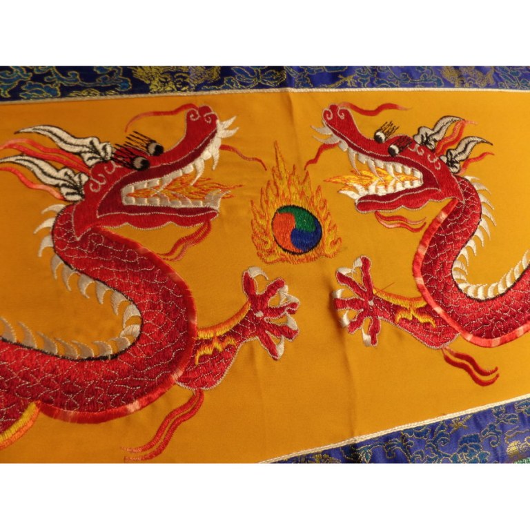 Broderie tibétaine les 2 dragons rouges