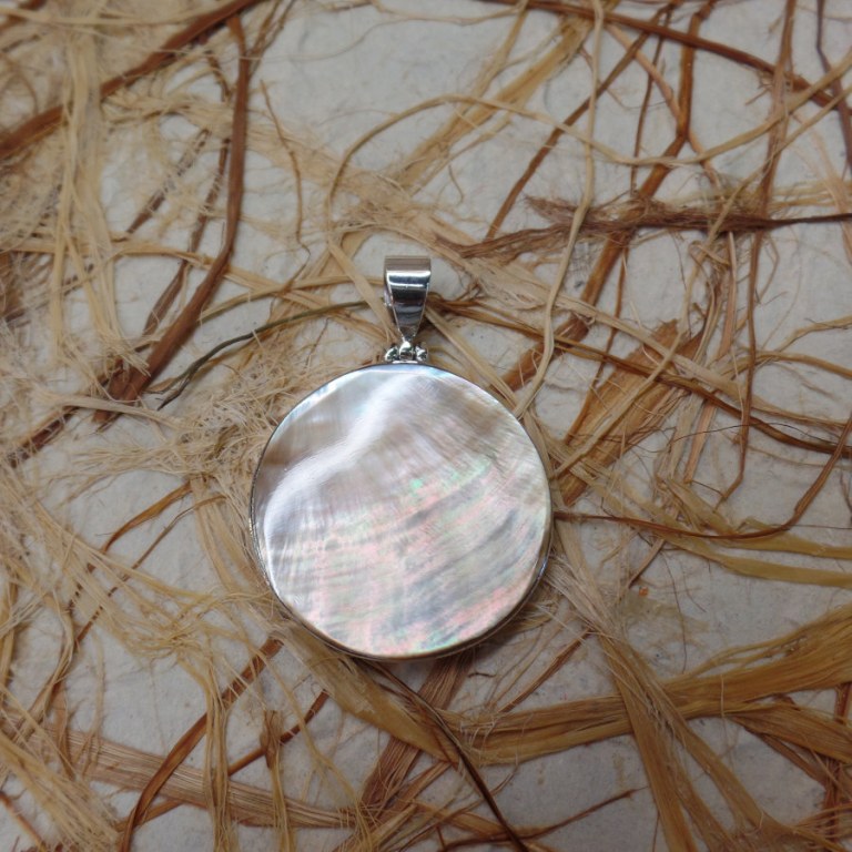 Petit cabochon nacre