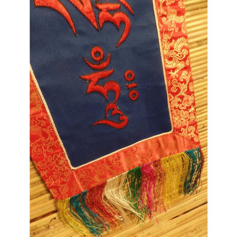 Bannière tibétaine bleu mantra Padmasambhava