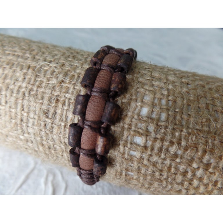 Bracelet manik kayu marron 