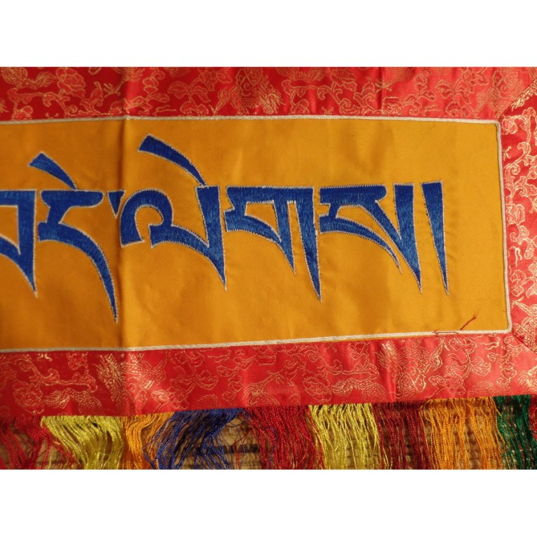 Broderie tibétaine Tashi deley fond orange