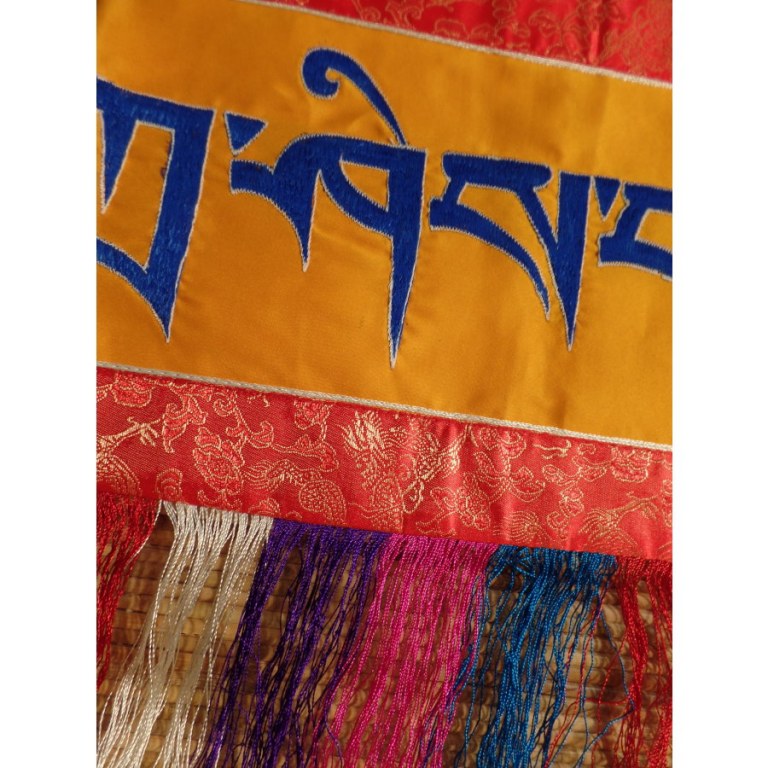 Broderie tibétaine Tashi deley fond orange