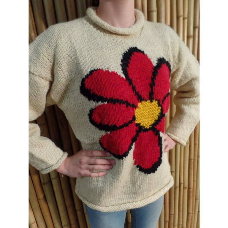 Pull beige marguerite rouge