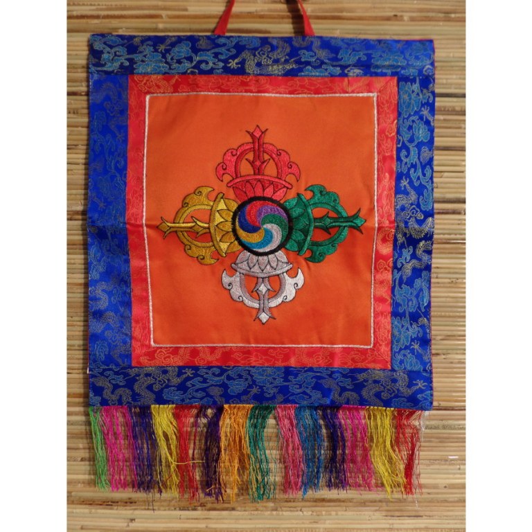 Tanka brodé grand double vajra
