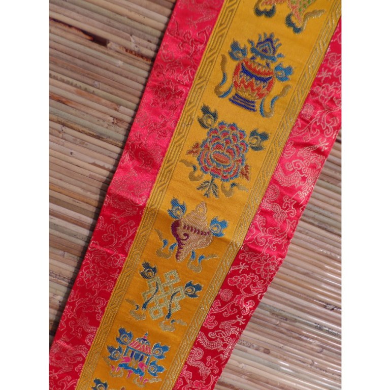 Broderie tibétaine tashi takgay jaune/rouge