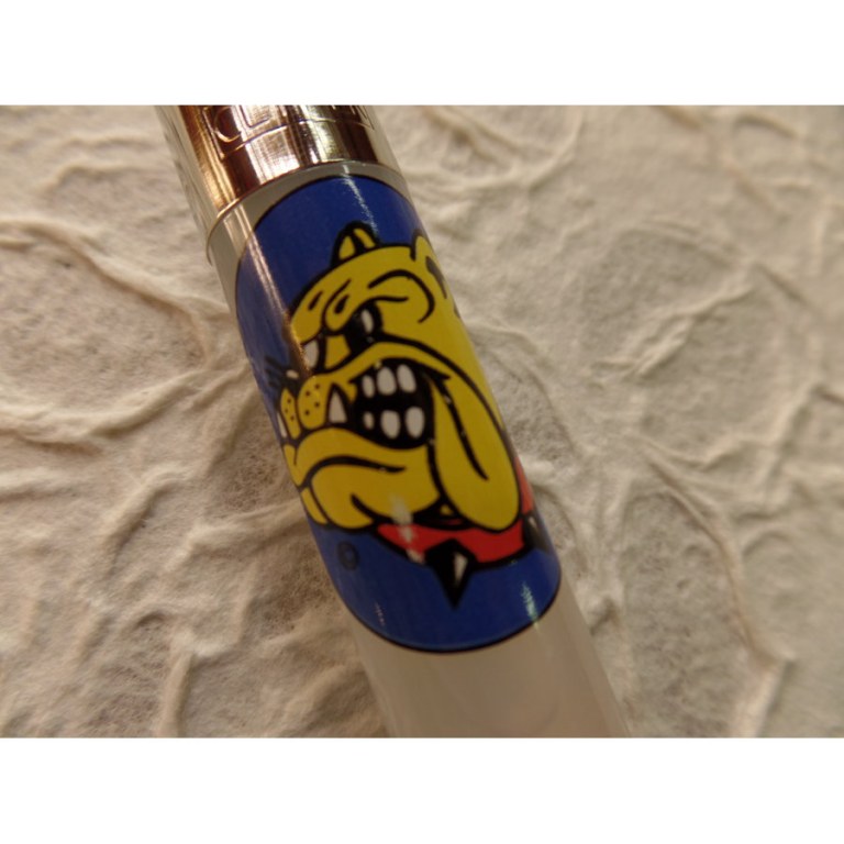 Briquet bulldog blanc