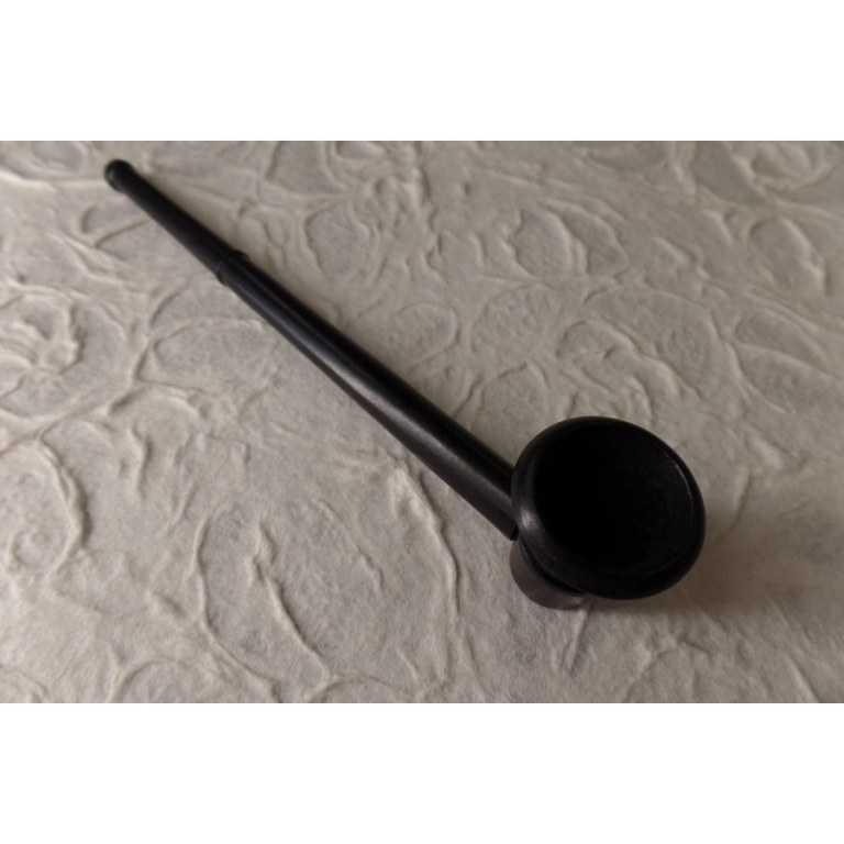 Pipe noire longue en bois 