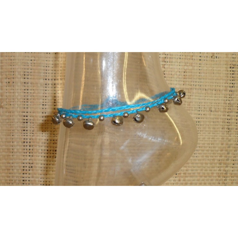 Bracelet de cheville bleu à grelots argentés