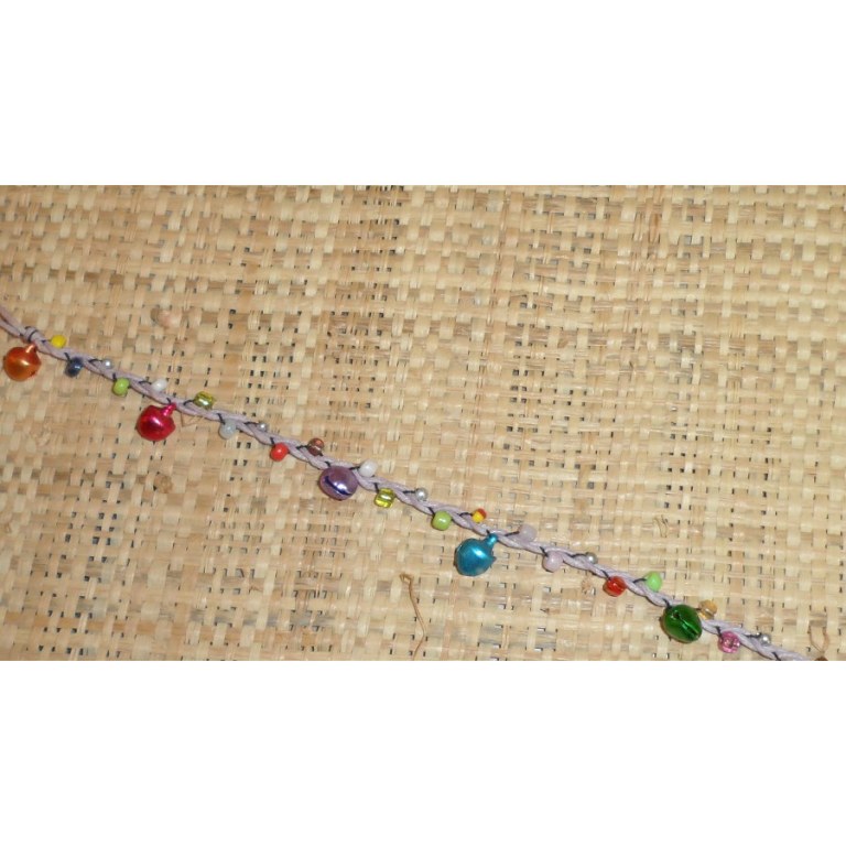 Bracelet de cheville parme grelots et perles color